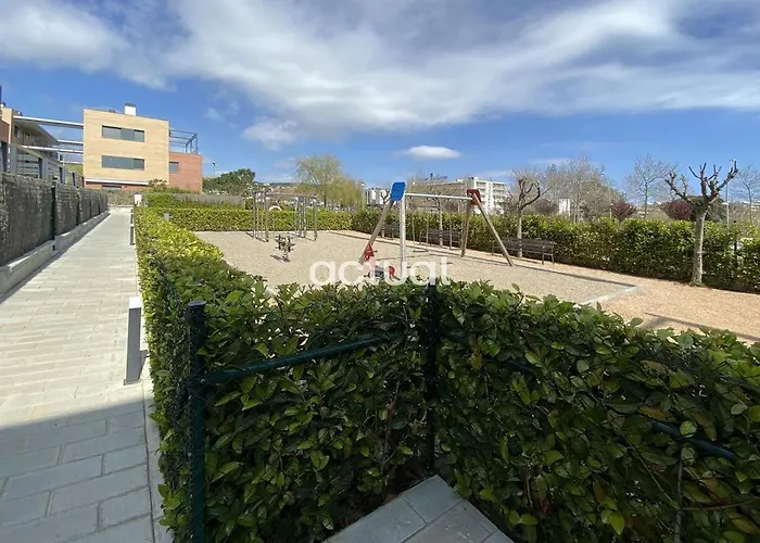 Parc Dels Estanys Bloc 1 Baixos C Платья-де-Аро