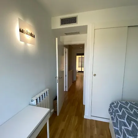 Parc Dels Estanys Bloc 1 Baixos C Apartment