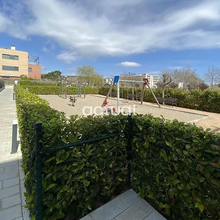 Parc Dels Estanys Bloc 1 Baixos C 普拉加德阿罗