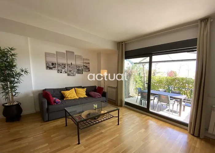 Parc Dels Estanys Bloc 1 Baixos C