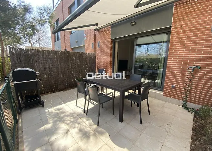 Parc Dels Estanys Bloc 1 Baixos C * 플라티야 다로